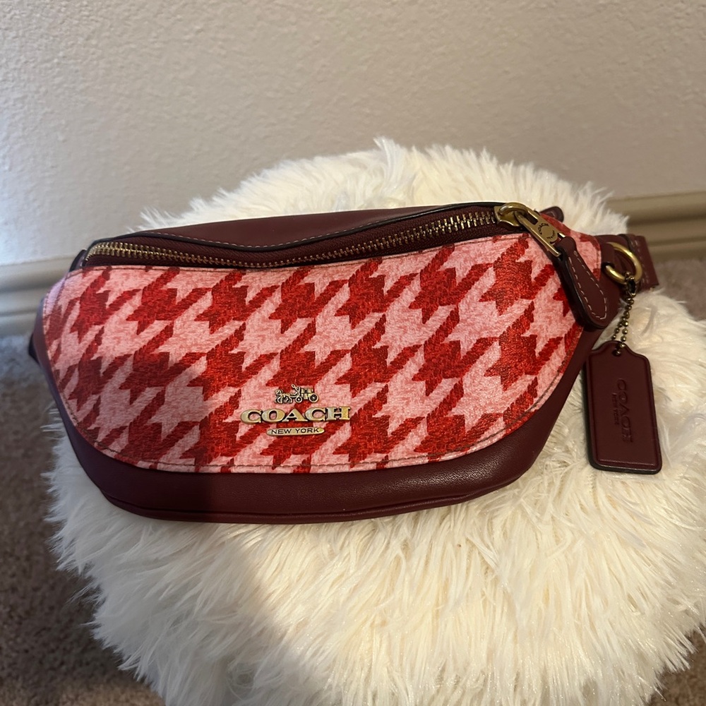 Coach warren Red Houndstooth Women's Belt Bag Fanny Pack